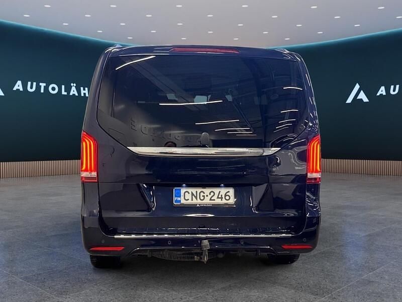 Käytetty Mercedes V250 Avantgarde 190 HP (139 kW) 2016 Tila-auto