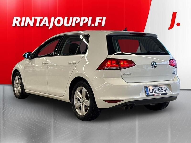 Käytetty VW Golf VII Comfortline 105 HP (77 kW) 2013 Valkoinen Viistoperä