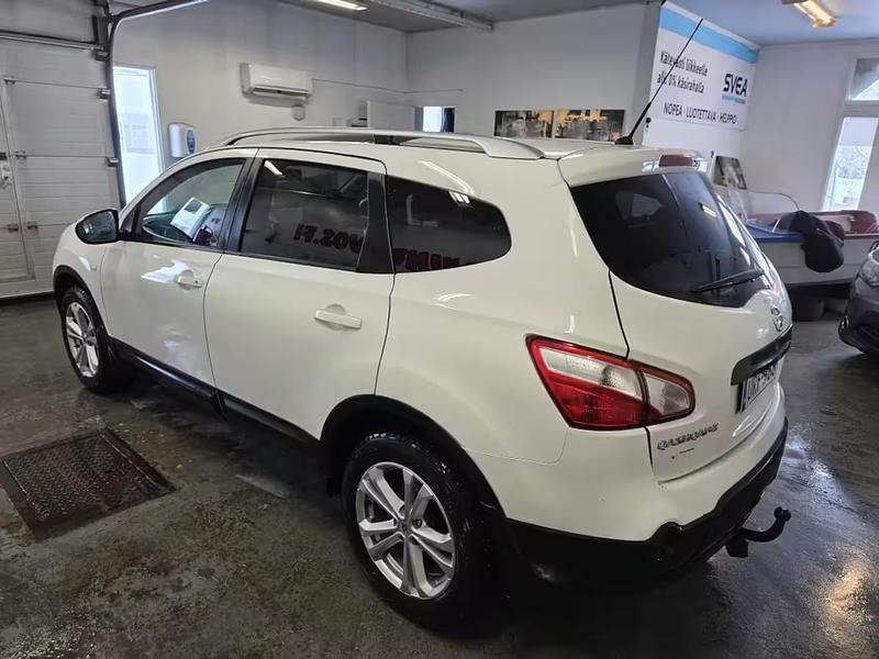 Käytetty Nissan Qashqai +2 Acenta 2011 Katumaasturi
