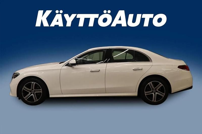 Käytetty Mercedes E220 197 HP (144 kW) 2025 Valkoinen Sedan