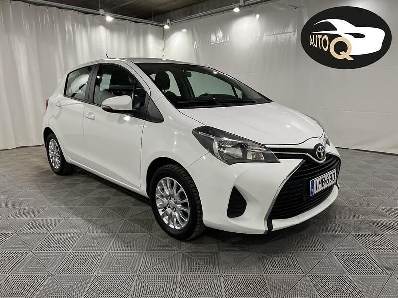 Käytetty Toyota Yaris Active 99 HP (72 kW) 2015 Viistoperä