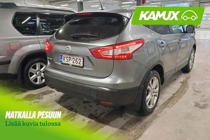 Käytetty Nissan Qashqai Pack 116 HP (85 kW) 2017 Hopea / harmaa Katumaasturi