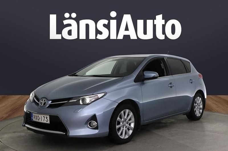Käytetty 2014 Toyota Auris Active Viistoperä | 10 400 € (Perustarjous) - Kuva 1/1