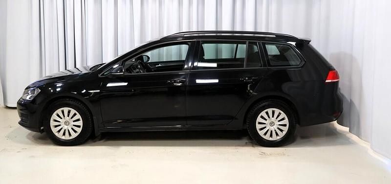 Käytetty VW Golf VII Comfortline 110 HP (80 kW) 2015 Musta Farmari