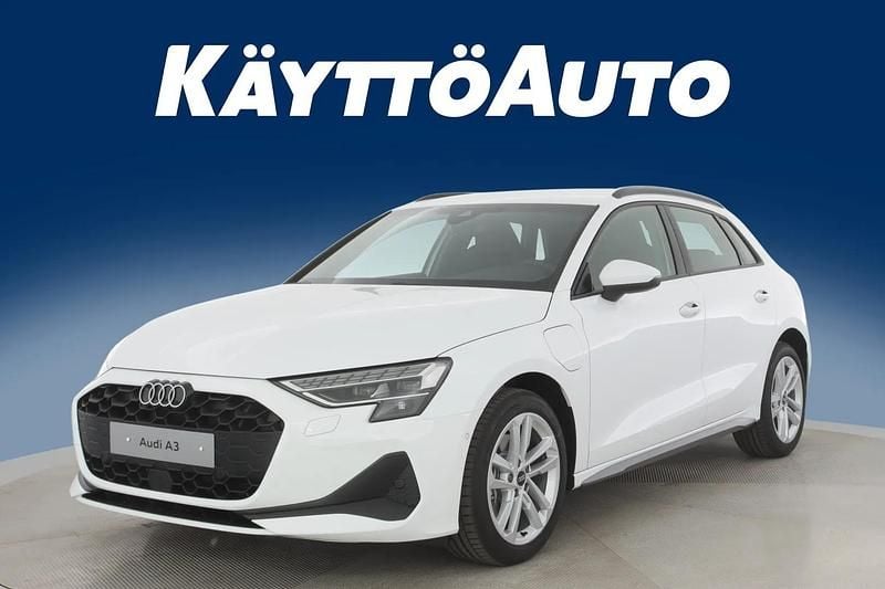 Uusi Audi A3 Sportback Design 204 HP (150 kW) 2025 Arkona valkoinen Viistoperä