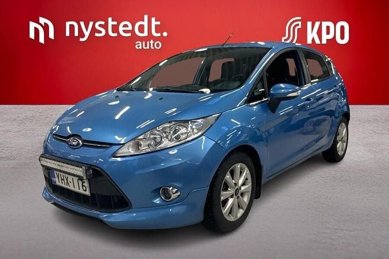 Käytetty Ford Fiesta Titanium S 120 HP (88 kW) 2012 Sininen Viistoperä