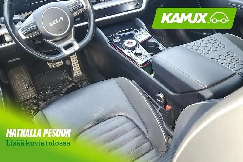 Käytetty Kia Sportage GT-Line 179 HP (131 kW) 2022 Punainen Katumaasturi