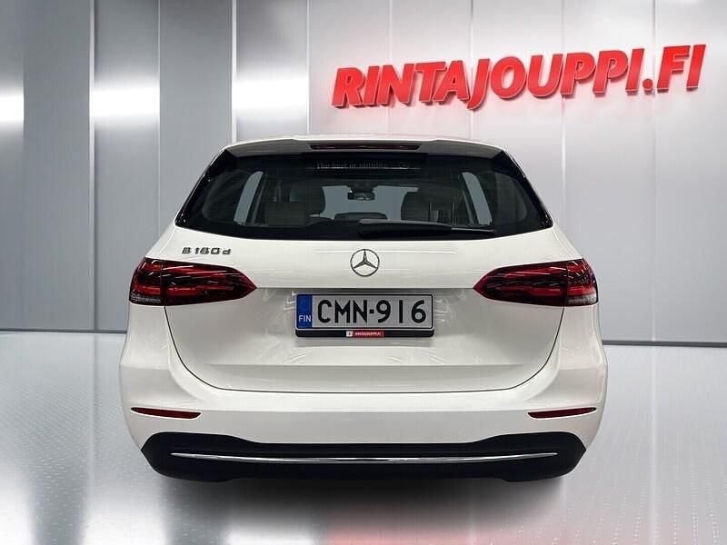 Käytetty Mercedes B180 Style 116 HP (85 kW) 2019 Tila-auto