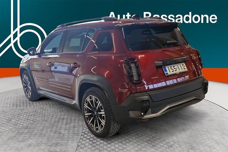 Käytetty Renault 4 E-Tech Komfort 110 kW (150 HP) 2025 Katumaasturi