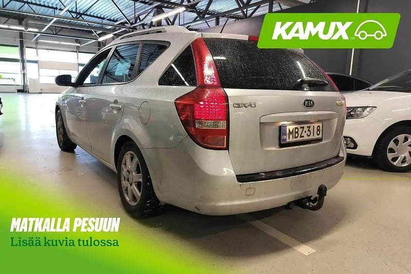 Käytetty Kia Ceed Sportswagon Active 124 HP (91 kW) 2010 Hopea / harmaa Farmari