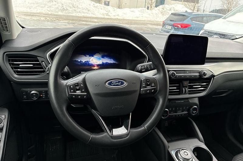 Käytetty Ford Kuga Titanium X 224 HP (164 kW) 2022 Sininen Katumaasturi