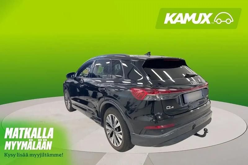 Käytetty Audi Q4 e-tron Basis 194 kW (265 HP) 2022 Musta Katumaasturi