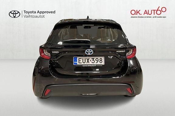 Käytetty Toyota Yaris Active 114 HP (83 kW) 2023 209 Viistoperä