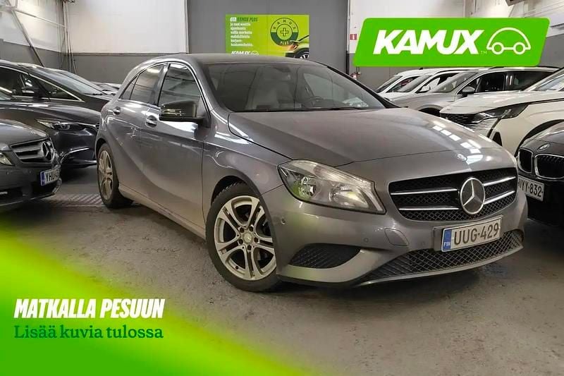 Käytetty Mercedes A180 Business 109 HP (80 kW) 2012 Hopea / harmaa Sedan