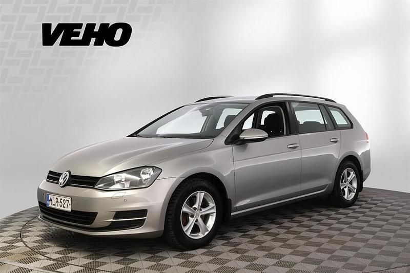 Käytetty VW Golf VII Comfortline 105 HP (77 kW) 2013 Harmaa Farmari