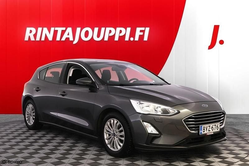 Käytetty Ford Focus Titanium 125 HP (91 kW) 2019 Harmaa Viistoperä