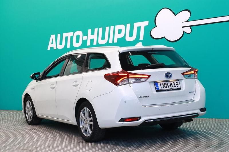 Käytetty Toyota Auris Touring Sports Active 99 HP (72 kW) 2017 Farmari