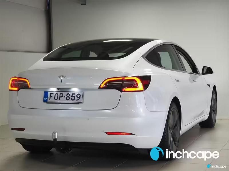 Käytetty Tesla Model 3 Standard Range 239 kW (325 HP) 2020 Sedan