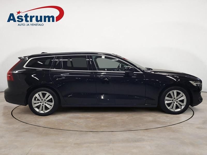 Käytetty Volvo V60 Business Edition 197 HP (144 kW) 2010 Musta Farmari