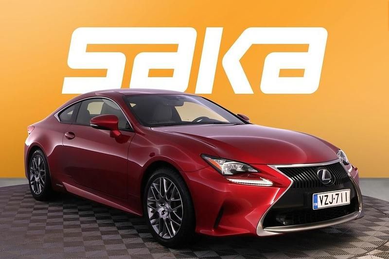 Käytetty Lexus RC300h 181 HP (133 kW) 2017 Coupe - kaksiovinen