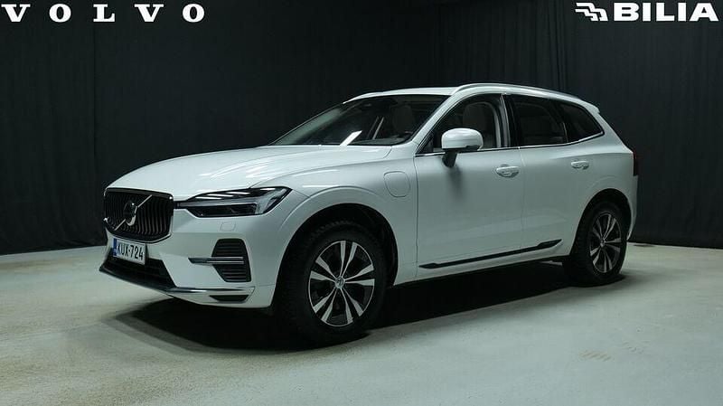 Käytetty Volvo XC60 Plus 350 HP (257 kW) 2023 Katumaasturi
