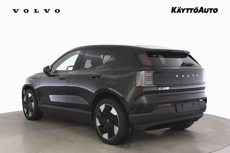 Uusi Volvo EX30 Performance 314 kW (428 HP) 2026 Onyx black met Katumaasturi