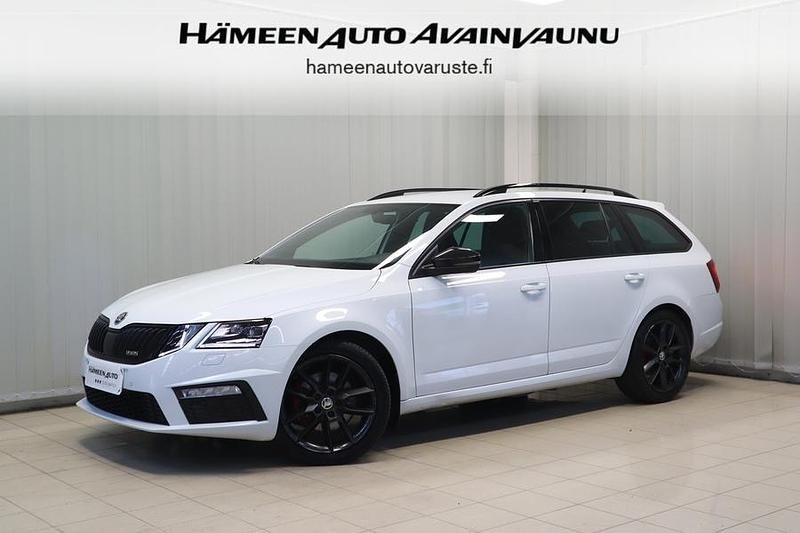 Valkoinen Käytetty 2018 Skoda Octavia RS Farmari | 15 700 € (Perustarjous) - Kuva 1/4