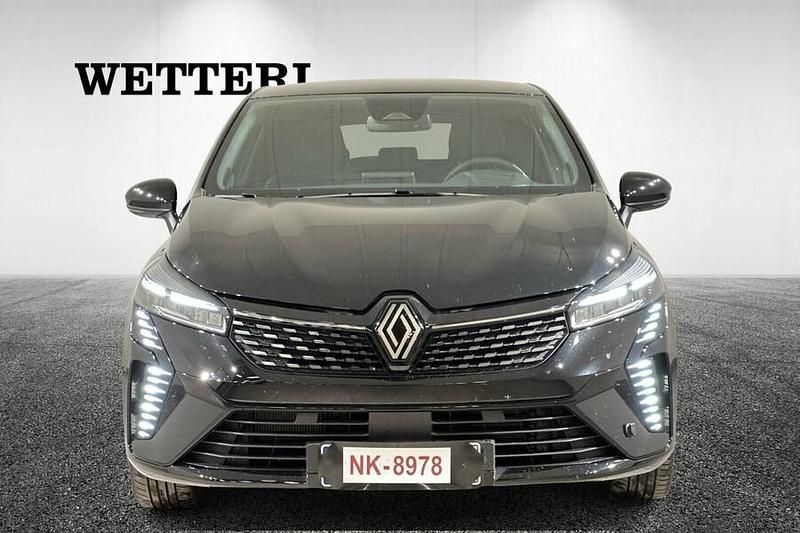Käytetty Renault Clio V Techno 143 HP (105 kW) 2024 Musta Viistoperä