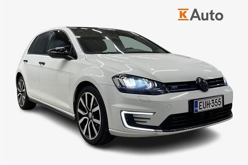 Käytetty VW Golf VII GTE 204 HP (150 kW) 2015 Viistoperä