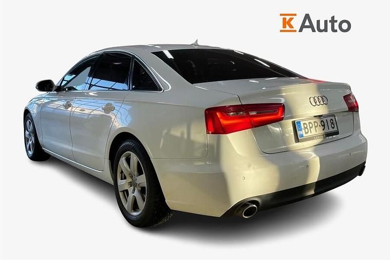 Käytetty Audi A6 Business 204 HP (150 kW) 2012 Valkoinen Sedan