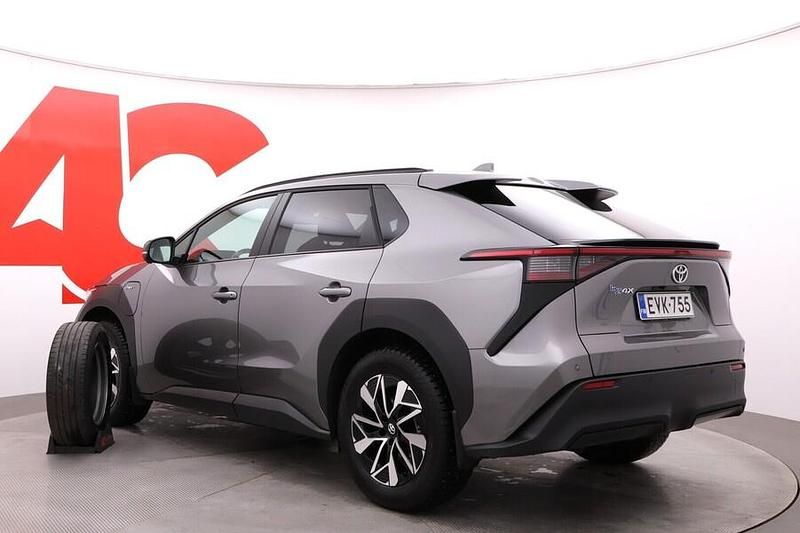 Käytetty Toyota bZ4X Edition 2025 Harmaa Katumaasturi