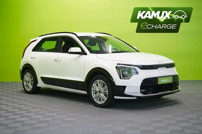 Valkoinen Käytetty 2024 Kia e-Niro Premium Katumaasturi | 26 900 € (Supertarjous) - Kuva 1/4
