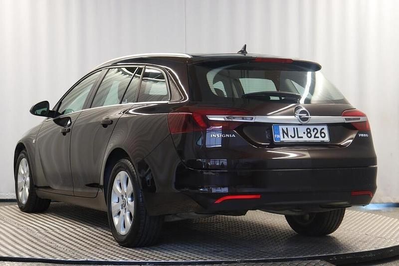 Käytetty Opel Insignia Edition 170 HP (125 kW) 2014 Farmari