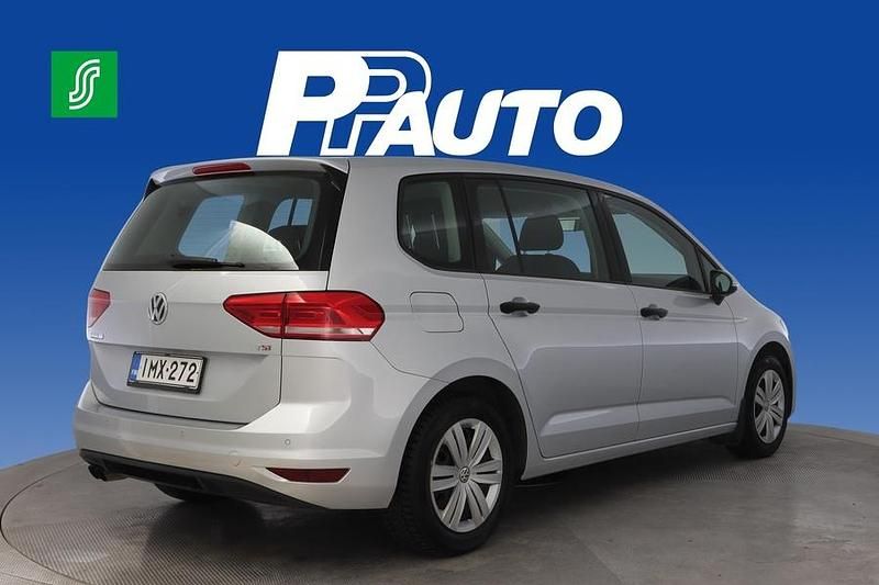 Käytetty VW Touran Trendline 150 HP (110 kW) 2016 Hopea Tila-auto