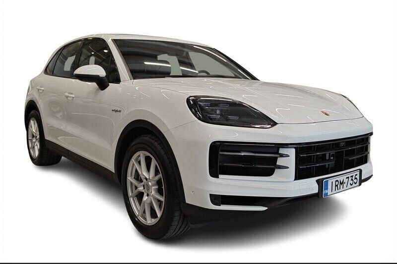 Valkoinen Käytetty 2024 Porsche Cayenne Katumaasturi | 109 900 € (Supertarjous) - Kuva 1/4