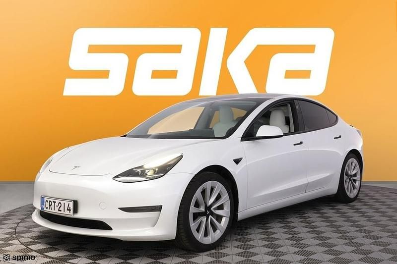Käytetty Tesla Model 3 258 kW (351 HP) 2021 Sedan