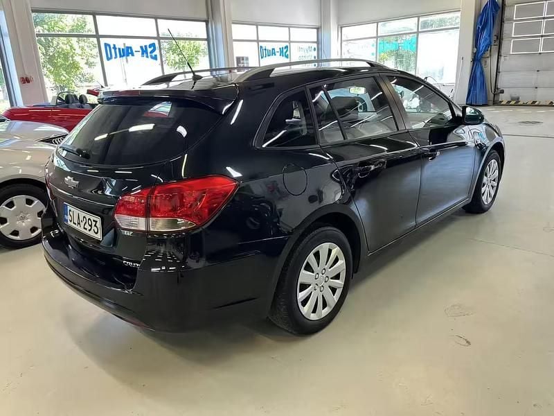 Käytetty Chevrolet Cruze LS 124 HP (91 kW) 2013 Farmari