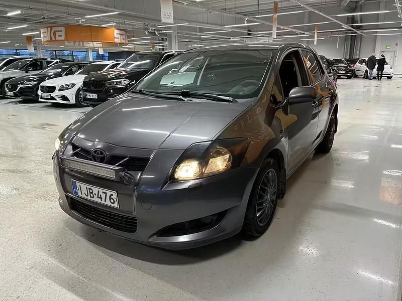 Käytetty Toyota Auris Sol 126 HP (92 kW) 2009 Viistoperä