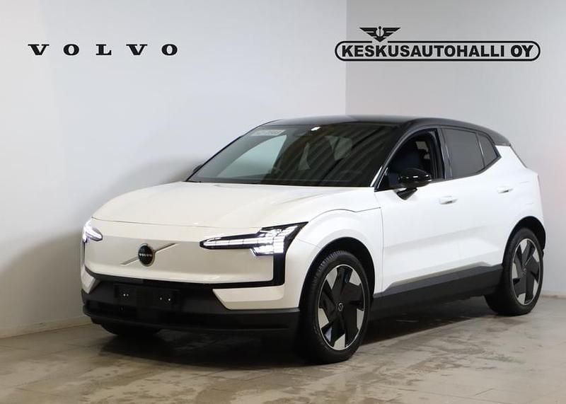 Valkoinen Käytetty 2025 Volvo EX30 Performance Katumaasturi | 39 900 € (Hieman kallis) - Kuva 1/4