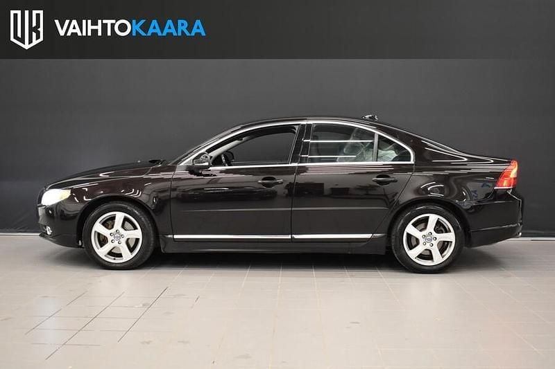 Käytetty Volvo S80 Summum 215 HP (158 kW) 2013 Sedan