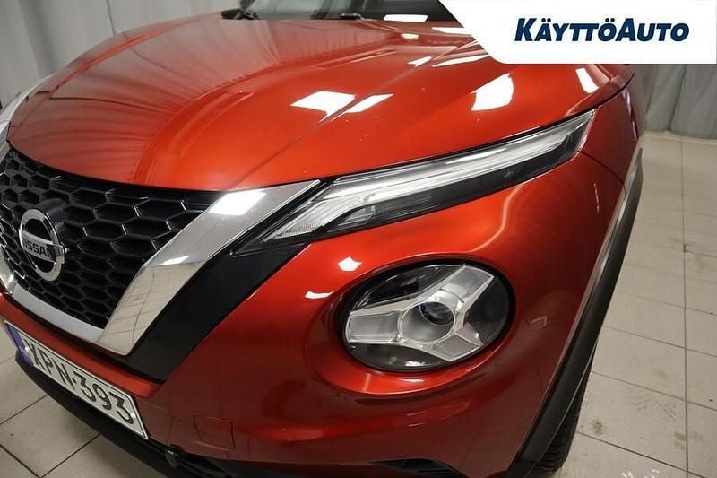 Käytetty Nissan Juke Visia 114 HP (83 kW) 2021 Punainen Katumaasturi