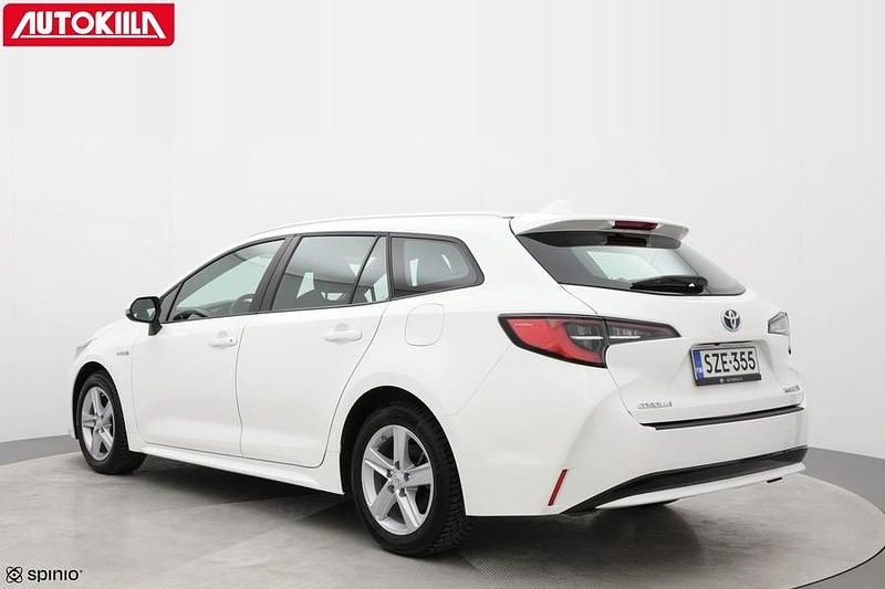 Käytetty Toyota Corolla Active 122 HP (89 kW) 2021 Valkoinen Farmari