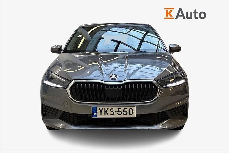 Käytetty Skoda Fabia Ambition 95 HP (69 kW) 2022 Harmaa Viistoperä