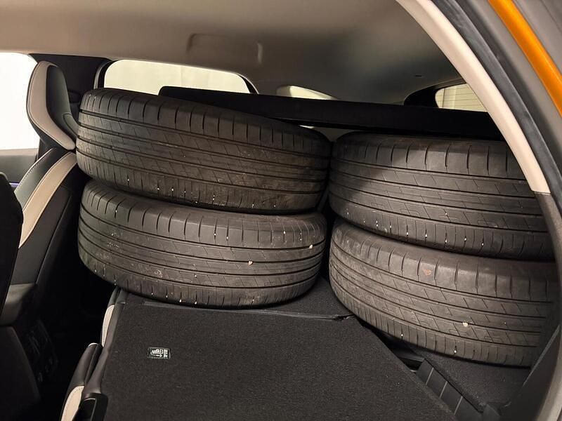 Käytetty Renault Captur Intens 159 HP (116 kW) 2022 Oranssi Katumaasturi