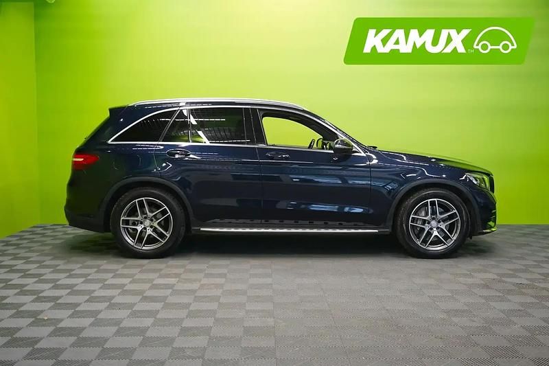 Käytetty Mercedes GLC250 AMG 204 HP (150 kW) 2016 Sininen Katumaasturi