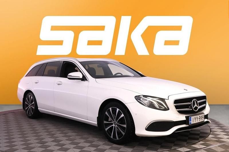 Käytetty 2020 Mercedes E300 Avantgarde Farmari | 16 900 € (Perustarjous) - Kuva 1/3