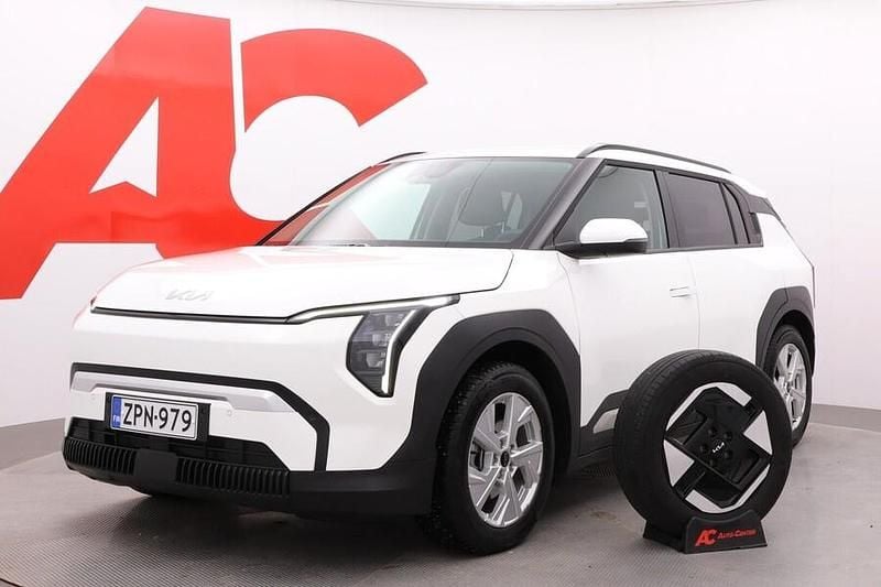 Valkoinen Käytetty 2025 Kia EV3 Premium Katumaasturi | 38 490 € - Kuva 1/4