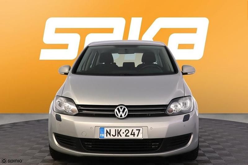 Käytetty VW Golf Plus Cross Comfortline 105 HP (77 kW) 2014 Tila-auto