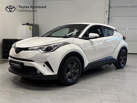 Käytetty Toyota C-HR Multidrive S 114 HP (83 kW) 2019 Valkoinen Katumaasturi