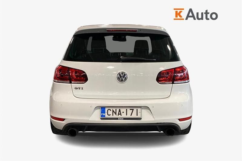 Käytetty VW Golf VI GTI 211 HP (155 kW) 2011 Valkoinen Viistoperä